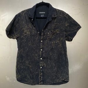 Mens collared RVCA tshirt. Black and Tan design. Button down with pocket. Size M